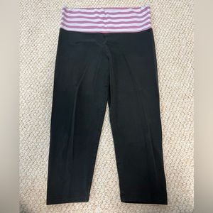 Victoria Secret Crop Leggings Size Medium